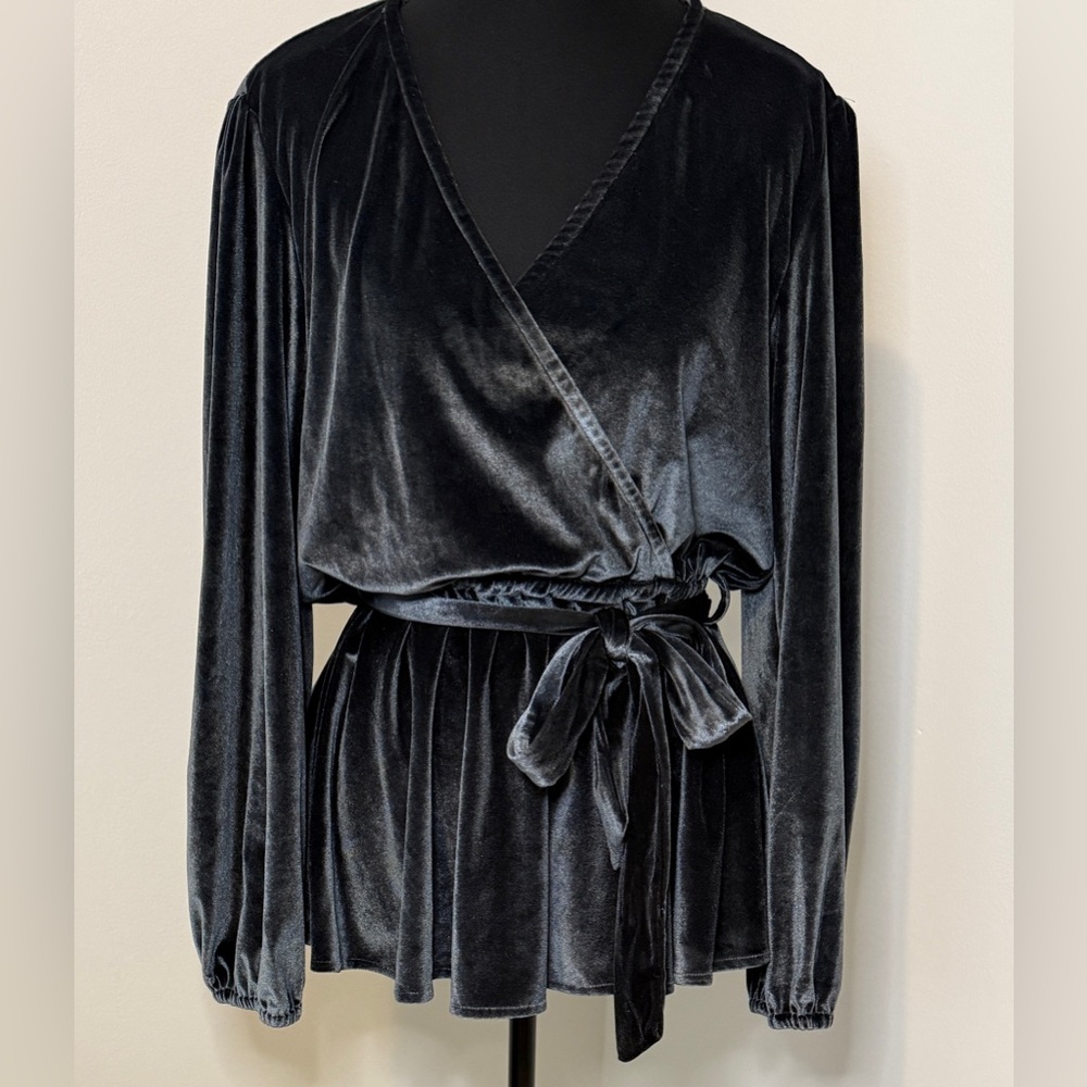 Petal‎ + Pup Womens Small Grey Velvet Wrap Top Balloon Sleeve Tie Waist Peplum